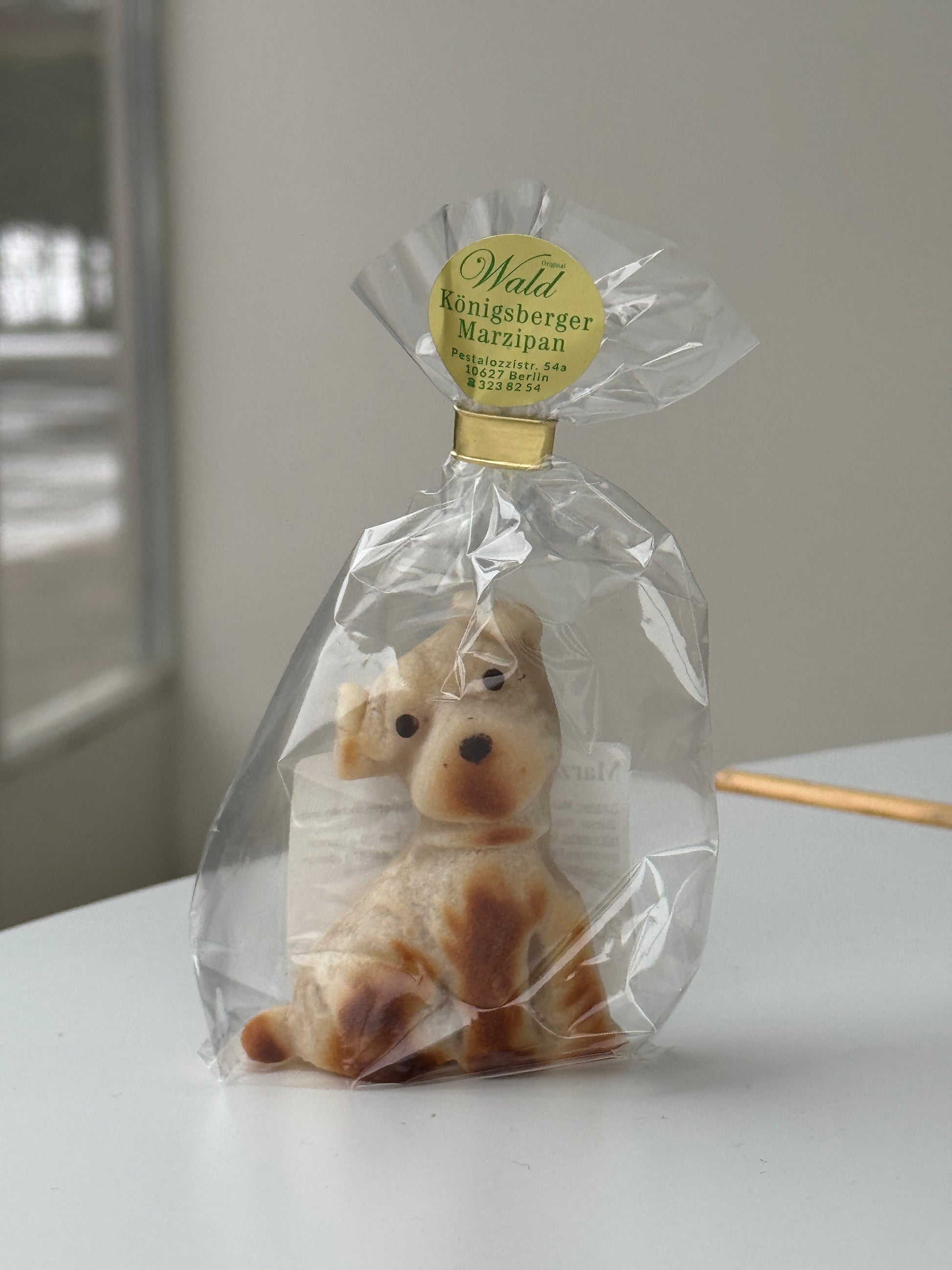 Hase aus Marzipan der Königsberger Marzipan Manufaktur Wald aus Berlin