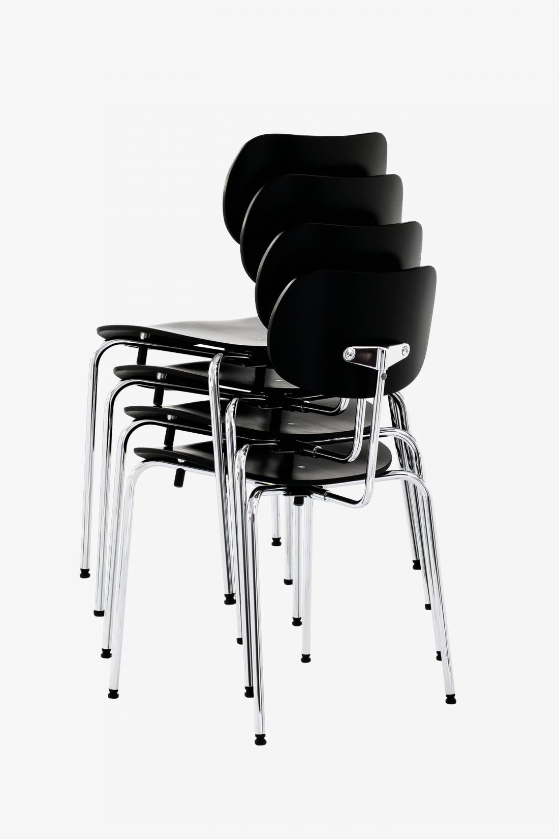 Egon Eiermann SE 68 SU Stacking Chair – Design Classic by Wilde
